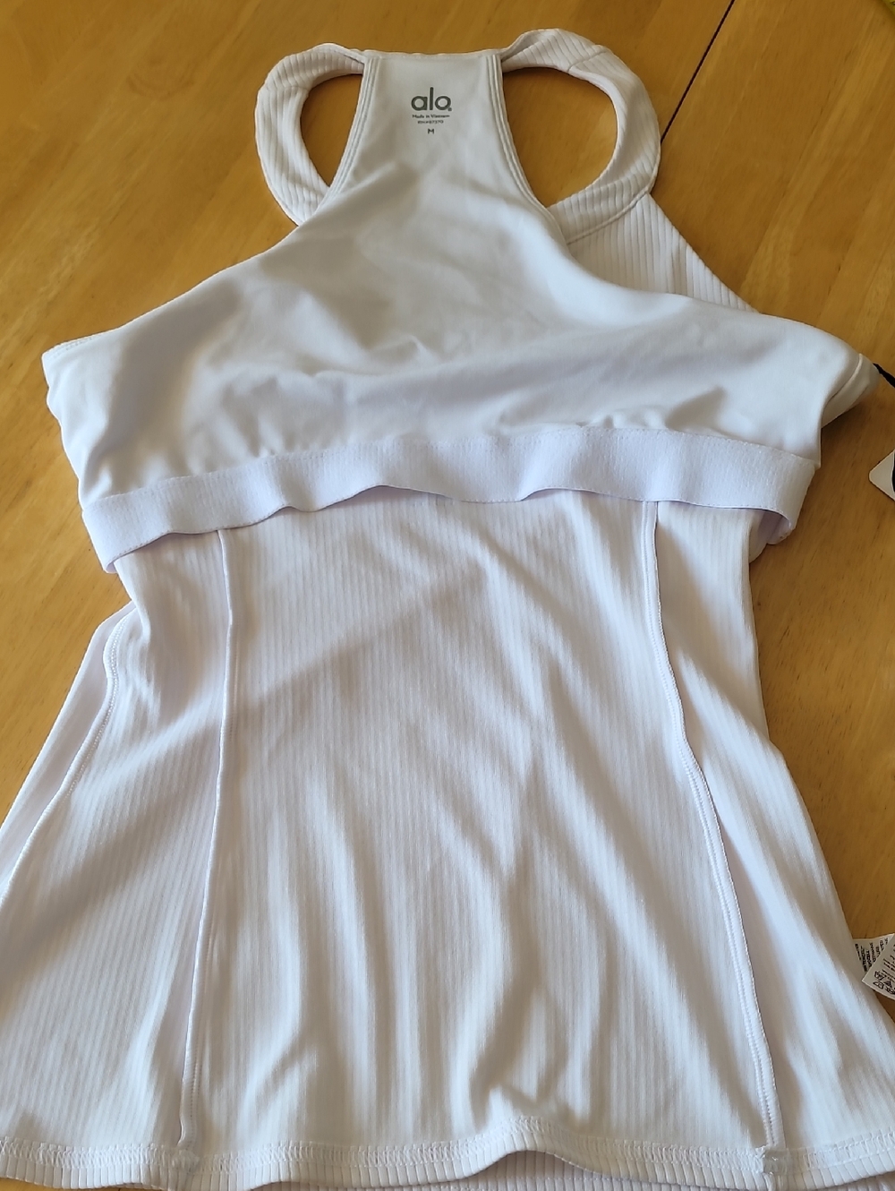 ALO Yoga Ribbed Insight Tank - Picture 11 of 12
